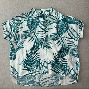 NWOT 100% Linen C&C California Tropical Button Down Shirt